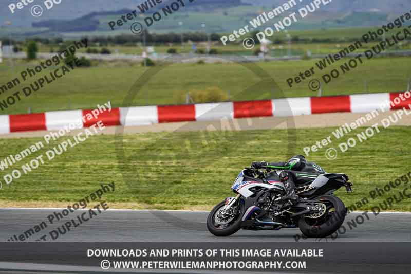cadwell no limits trackday;cadwell park;cadwell park photographs;cadwell trackday photographs;enduro digital images;event digital images;eventdigitalimages;navarra;no limits trackdays;peter wileman photography;racing digital images;trackday digital images;trackday photos
